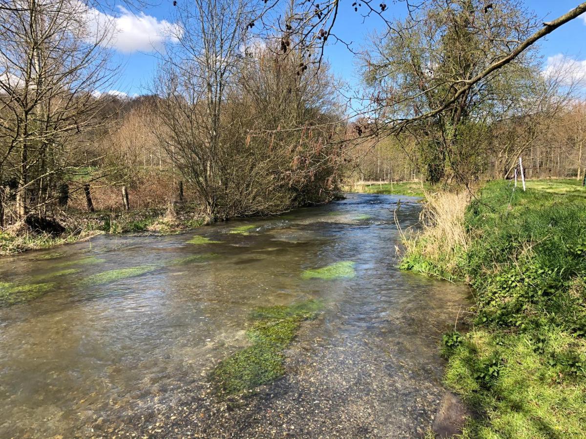 Le Gite De L Abreuvoir Bergicourt Экстерьер фото